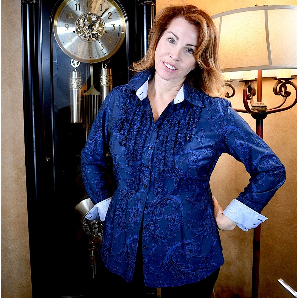 Stunning Georg Roth ruffle blouse. 100 percent cotton. Made in Turkey. Ink blue